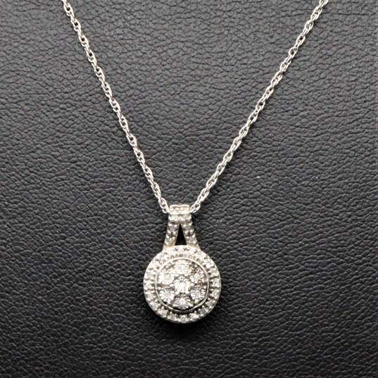 Sterling Silver Diamond Accent Pendant Necklace (18.0in) - 2.5g image number 1