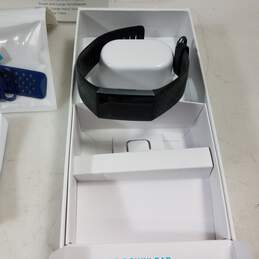 Fitbit Charge 3 Advanced Fitness Tracker Untested alternative image