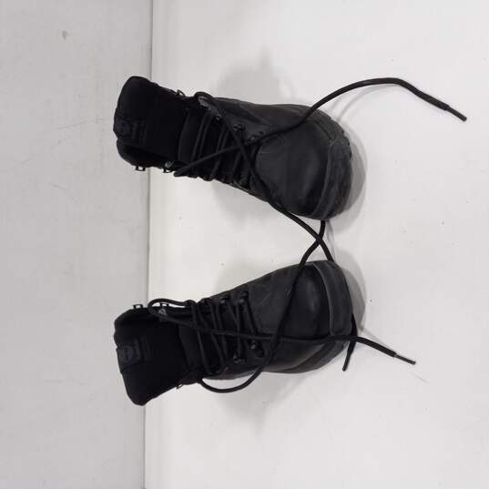 Men's Black Hiking Boots Size 9W image number 1