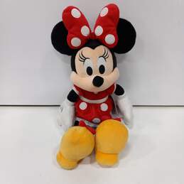 Disney Store Minnie Mouse Plush Doll/Stuffed Animal NWT