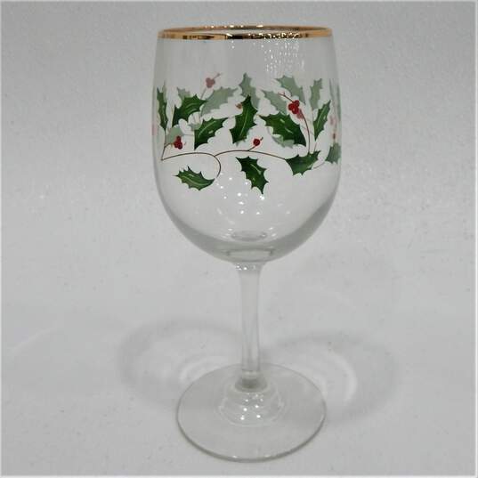 Lenox Holiday Goblet Set Of 4 Holly Leaf Berry Print Wine Glasses IOB Gold Rim image number 5