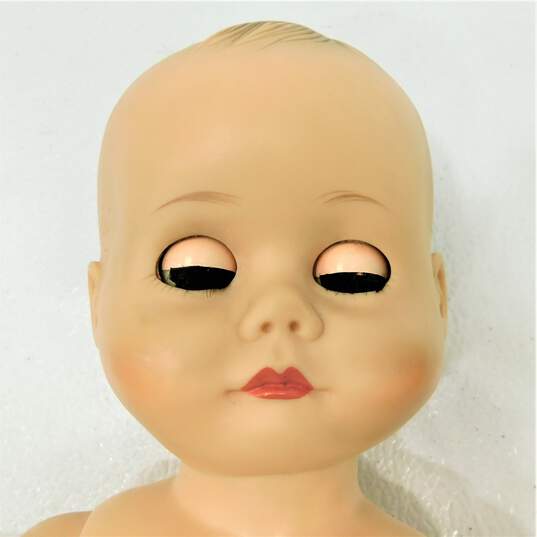 1960s Vintage Madame Alexander Baby Doll image number 8