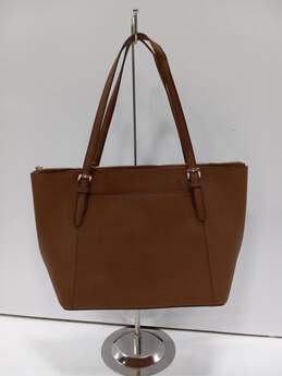 Women's Michael Kors Voyager Large Saffiano Leather Top-Zip Tote Bag alternative image
