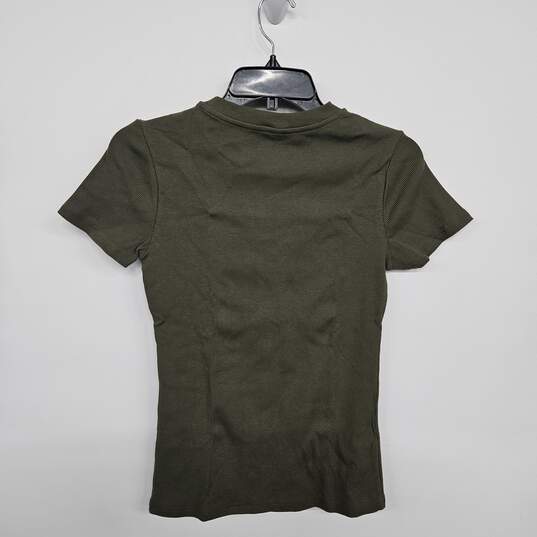 Green Short Sleeve Ribbed Shirt image number 2