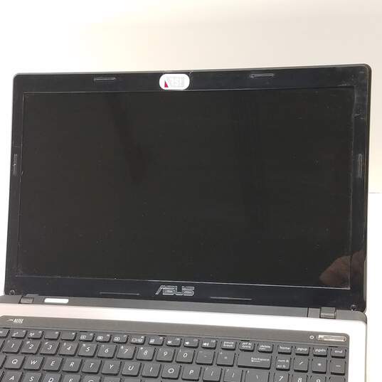 ASUS A53E (15.6) Intel Core i3 (For Parts/Repair) image number 4