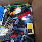 8.9lb Lot of Assorted Lego Building Blocks and Pieces image number 3