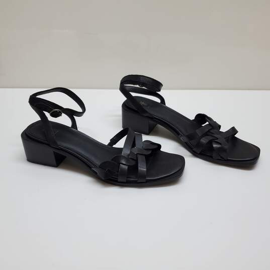 FRYE Women's Cindy Buckle Sandal Heeled Black Leather Strap Sandals Sz 38 image number 1