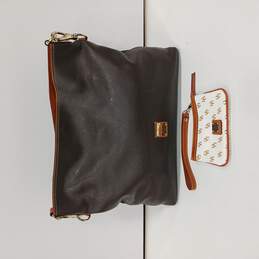 Vintage DOONEY & BOURKE White Signature DB Rainbow Zipper Small Handbag 12  x 7