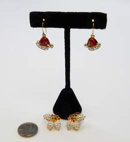 Swarovski Icy Crystal & Enamel Gold Tone Christmas Earrings 8.5g alternative image