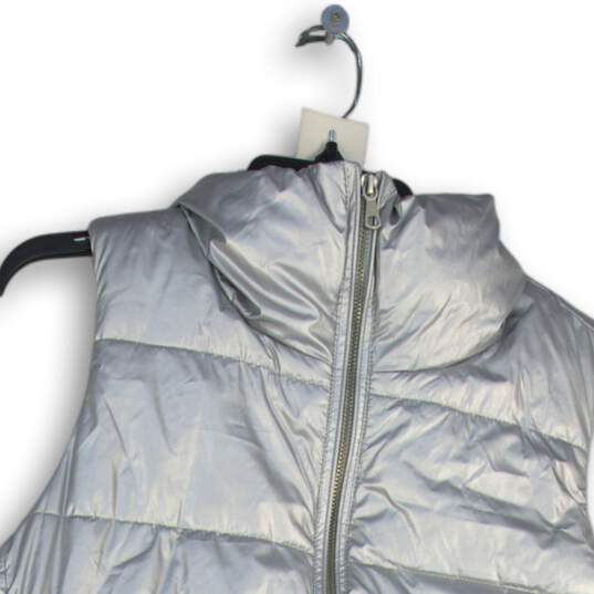 NWT Old Navy Womens Silver Mock Neck Sleeveless Full-Zip Puffer Vest Size Medium image number 3