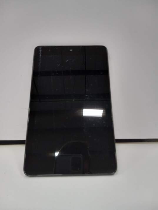 Dell Venue 8 Tablet Model T02D003 image number 1