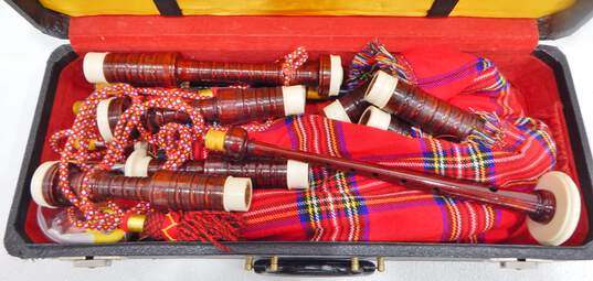 Unbranded Set of Bagpipes w/ Case image number 4