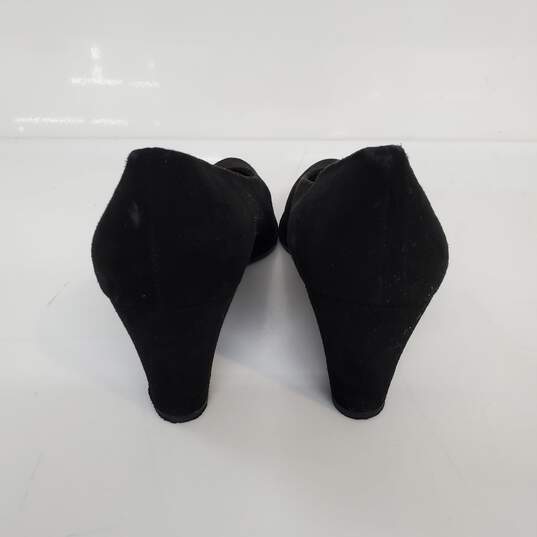 Stuart Weitzman Black Suede Shoes Women's Size 10.5M image number 4