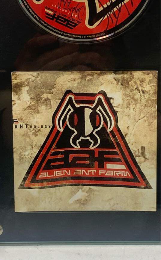 Framed & Signed Alien Ant Farm ANThology CD image number 3