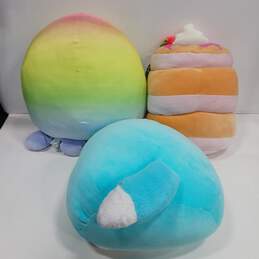 Bundle of  3 Assorted Squishmallows alternative image