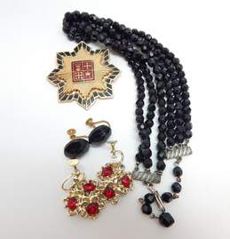 Vintage Goldtone Black Crystals Beaded Multi Strand Necklace Matching & Red Rhinestones Screw Back Earrings & Enamel Shield Star Brooch 98.2g alternative image
