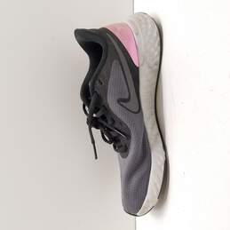 Nike Women's Revolution 5 Sneakers Size 8.5 alternative image
