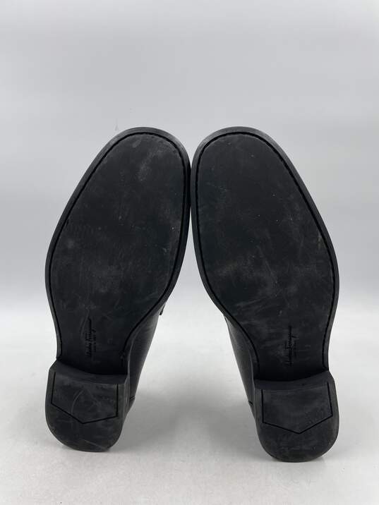 Authentic Salvatore Ferragamo Black Buckle Loafers M 7D image number 5