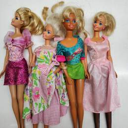 Lot of 6 Vintage Barbie Dolls alternative image
