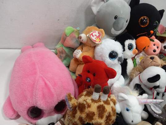 Lot of Assorted Ty Plushies image number 2
