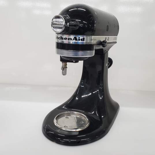 KitchenAid Artisan Series 5 Quart Tilt Head Stand Mixer (Onyx Black) & Bowl image number 2