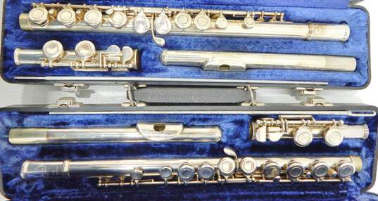 Armstrong Brand 104 Model Flutes w/ Hard Cases (Set of 2) image number 1