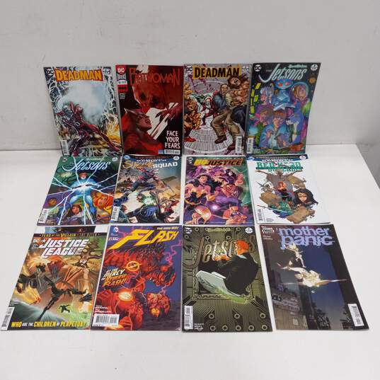 12PC Various DC Comic Book Bundle image number 1