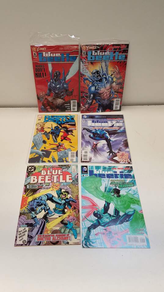 DC Blue Beetle Comic Books image number 2