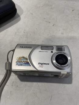 Digimax 202 Silver 2.0 Megapixel Digital Camera With Case Not Tested alternative image