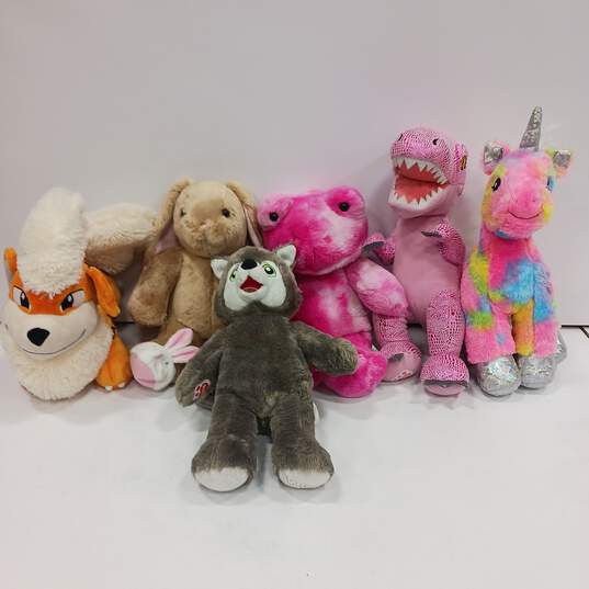 Bundle Of 6 Assorted Plushes image number 1