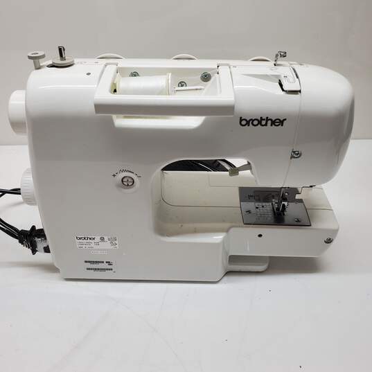 Brother XR-65t Sewing and Stitching Machine with Oversized Table IOB image number 10