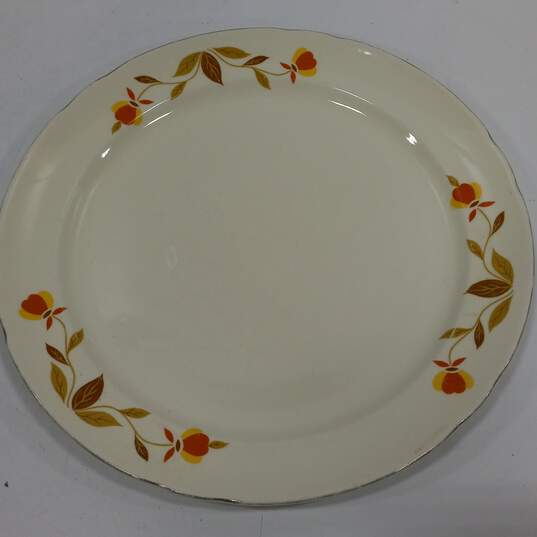 5 Superior Hall Dinner Ware Plates image number 3