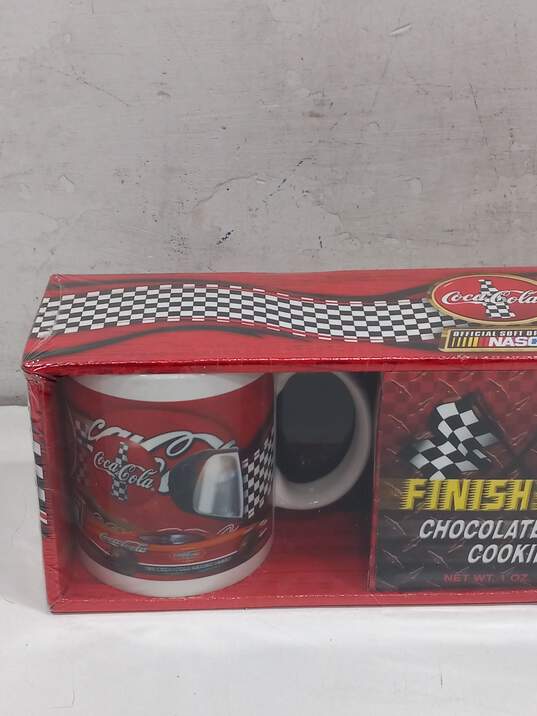 Nascar Coca-Cola Finish Line Chocolate Chip Mug Set image number 2