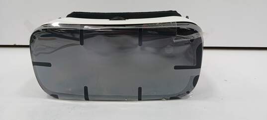 Samsung Gear VR Google Occulus Phone VR Headset image number 7