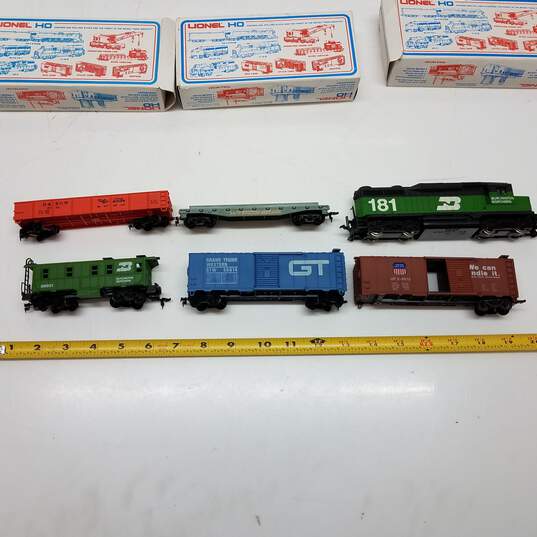 Lot of 6 Lionel HO Toy Trains W/Accessories image number 2