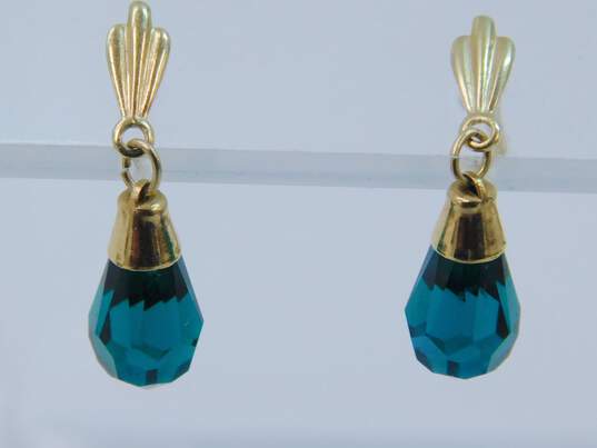 14K Yellow Gold Green Glass Drop Earrings 1.5g image number 1