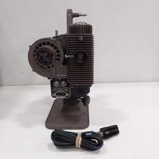 Revere Eight 8mm Film Projector Model 85 & Wood Case image number 2