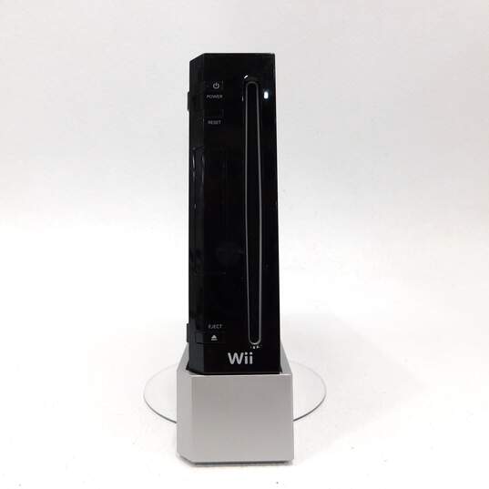 Nintendo Wii IOB W/ 4 Games Wipeout 2