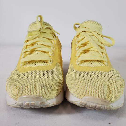 Nike Women Yellow Shoes US 7 image number 2