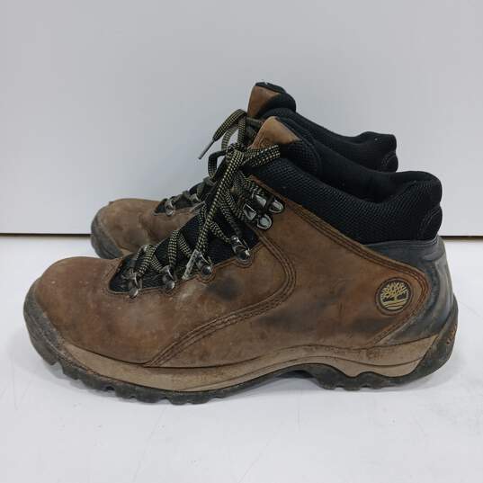 Timberland Men's Brown Leather Hiking Boots Size 8 image number 1