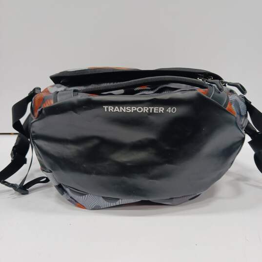 Osprey Orange/Black Camo Transporter 4.0 Panel Loader Backpack image number 4
