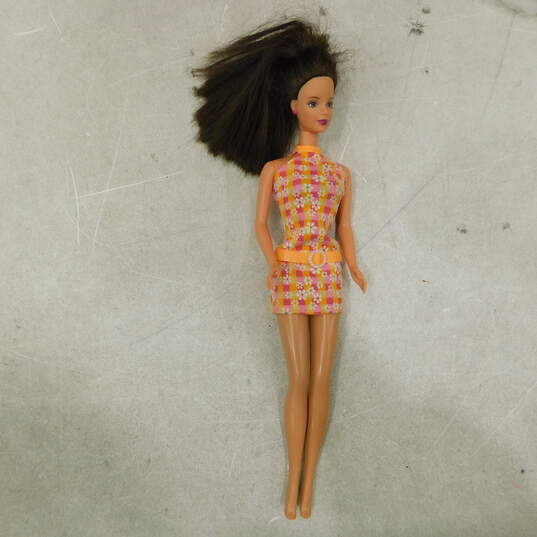 Mattel Barbie Lot W/ Accessories & Light Up Case image number 4