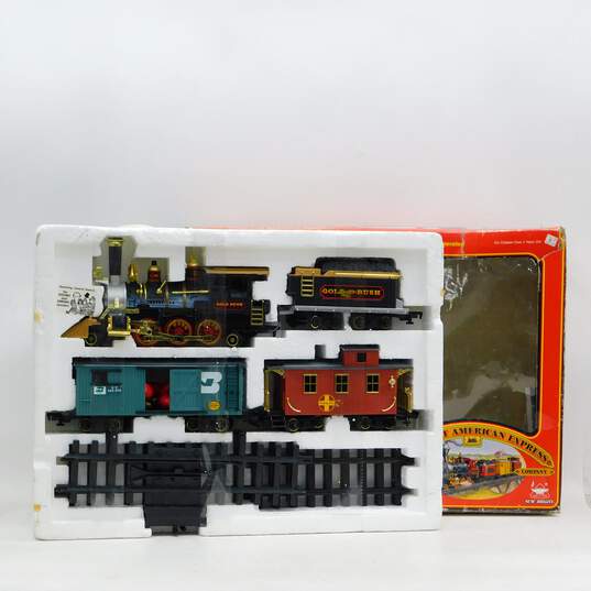 Vintage New Bright Great American Express Railroad G Scale Train Set IOB image number 3