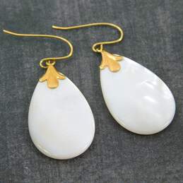 Romantic 14K Yellow Gold Mother of Pearl Drop Earrings 2.6g