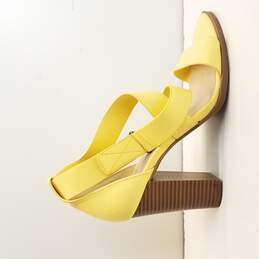 Simply Vera Heels Yellow Women's Size 8.5M
