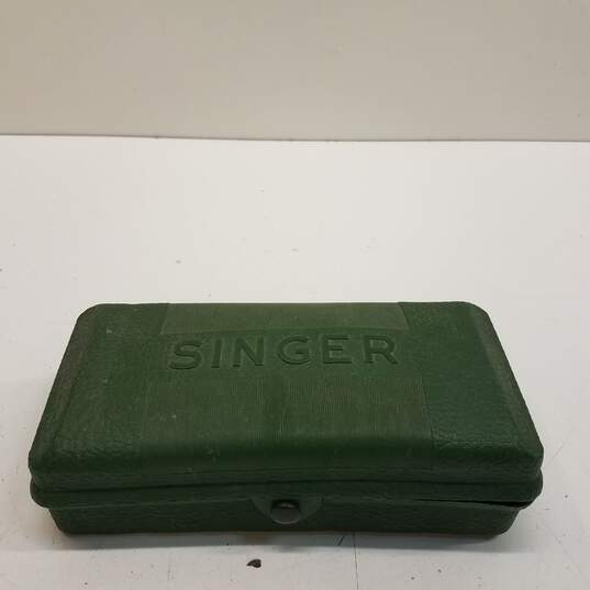 Vintage 1948 Singer 160506 Buttonholer with Original Case image number 7