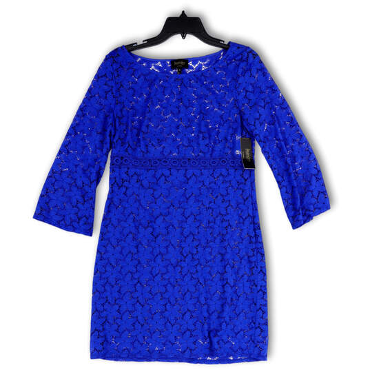 NWT Womens Blue Floral Lace Round Neck 3/4 Sleeve Short Sheath Dress Size 8 image number 1