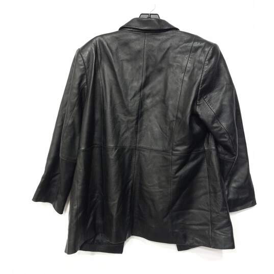 Valerie by Valerie Stevens Button Closure Black Leather Jacket Size Medium image number 2
