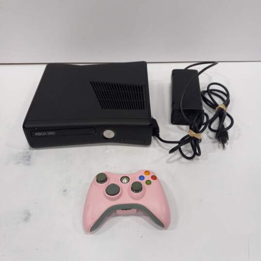 Microsoft Xbox 360 Console image number 1