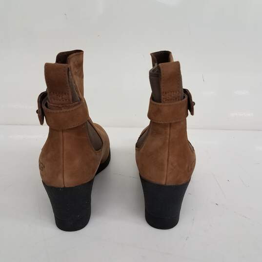 UGG Indra Boots Size 6.5 image number 4
